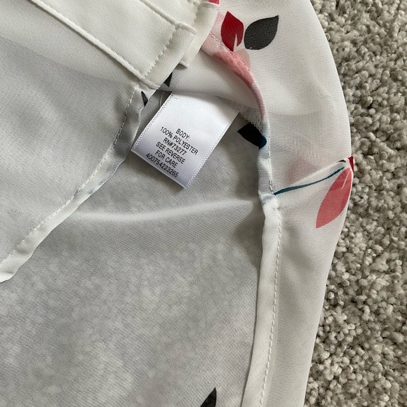 Candie’s Semi Sheer Floral Button Down Blouse - Picture 9 of 12